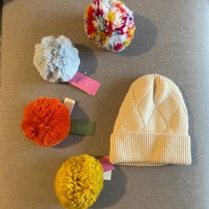 Anthropologie removable Pom Pom beanie with 4 Pom Poms